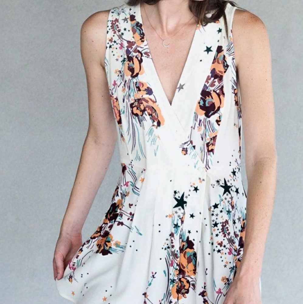 Free People Floral Tunic🌺🌼🌷